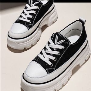 Lace up platform sneakers